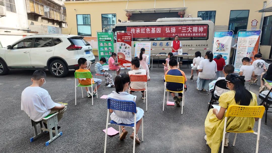 盛夏书香漫水都：丹江口市图书馆暑期阅读活动全景回顾