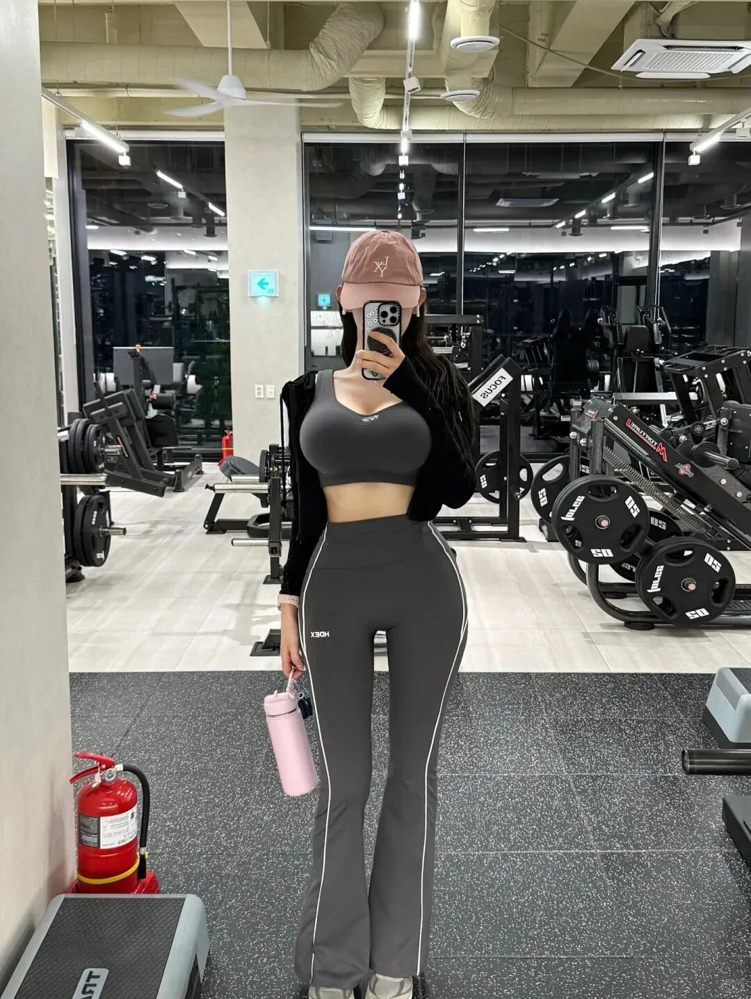 女生雌激素旺盛的表现有哪些？