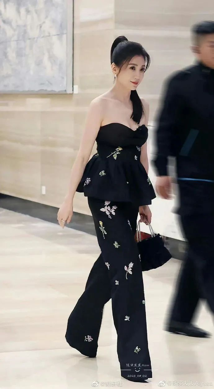 林心如婚姻状态上热搜：瞒了这么久，终究还是让大家失望了