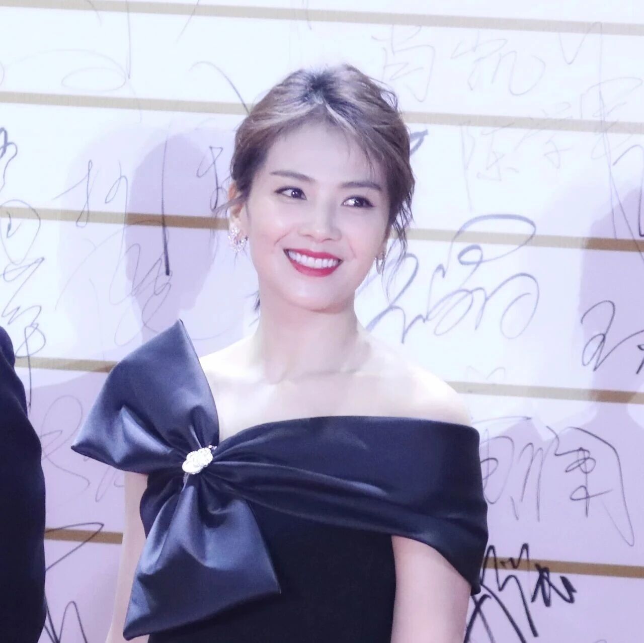 王珂也没想到，为自己还清亿万债务的刘涛，走上了另外一条上坡路