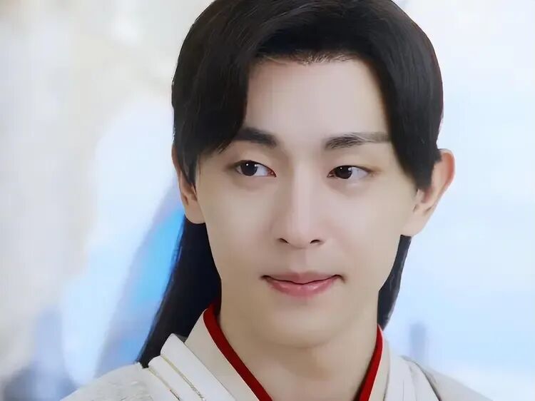 面相变了，封杀 3 年后邓伦近照流出，昔日顶流只剩憔悴