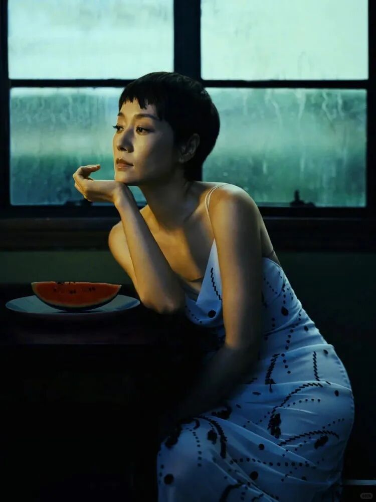 49岁马伊琍突然翻红,我就知道错看她了