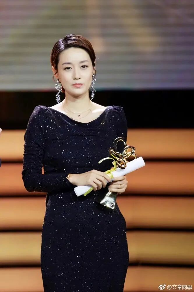 49岁马伊琍突然翻红,我就知道错看她了