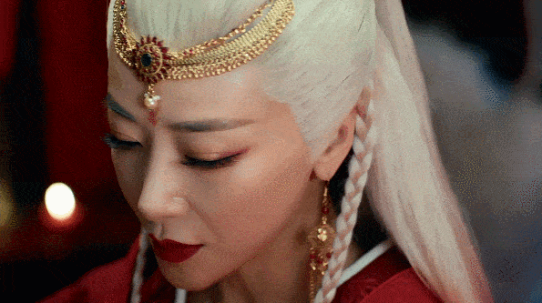 50岁陈紫函单方面“被离婚”,你们吹捧的姐弟恋也就那样