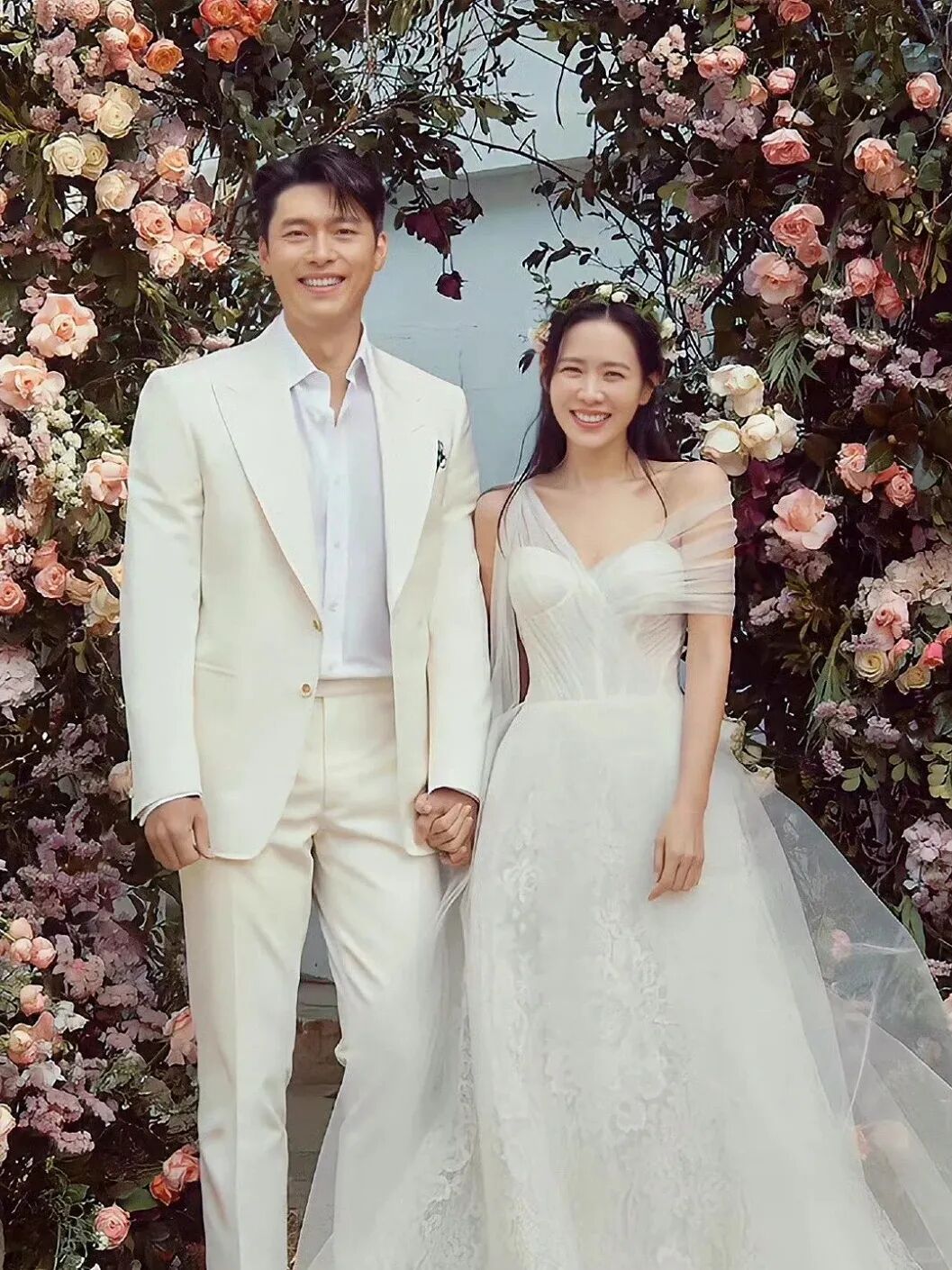 中国网友偶遇“失联”诺奖得主,评论区笑疯:真的是全球街溜子