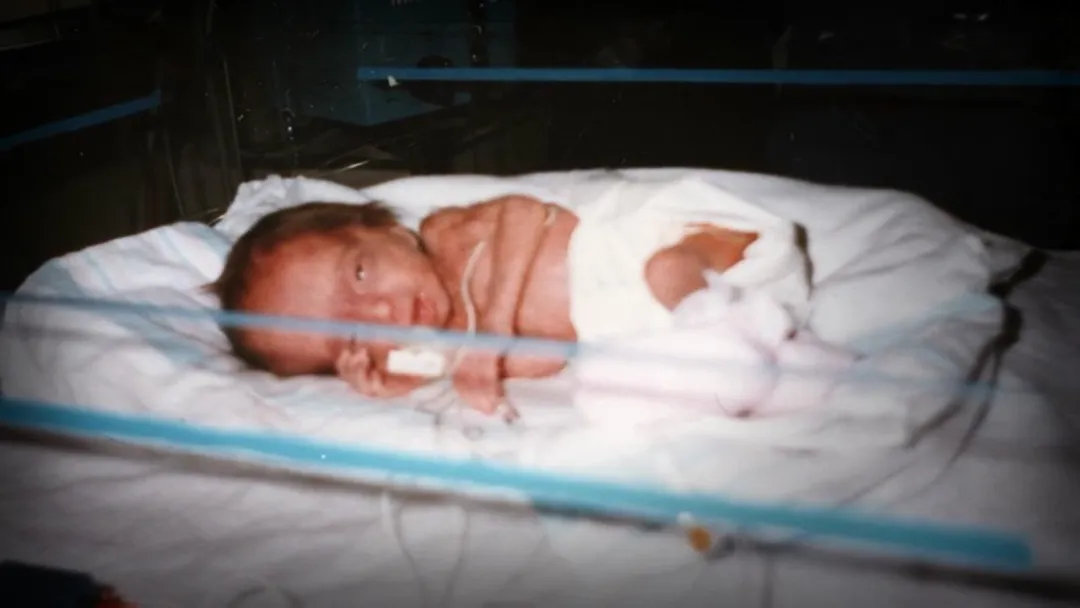 她是“全球最丑的女人”,400万人咒她去死,追她的人却排长队