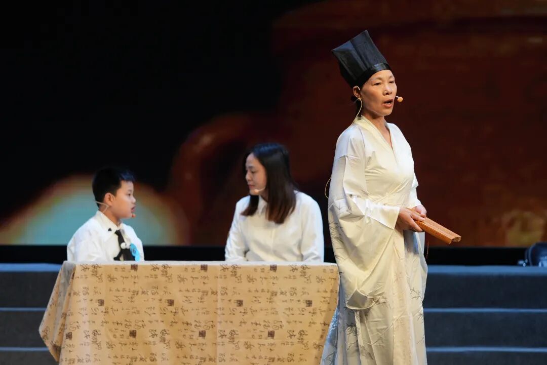 第七季“黄州读书人”讲书大赛圆满落幕书香黄州再谱新篇