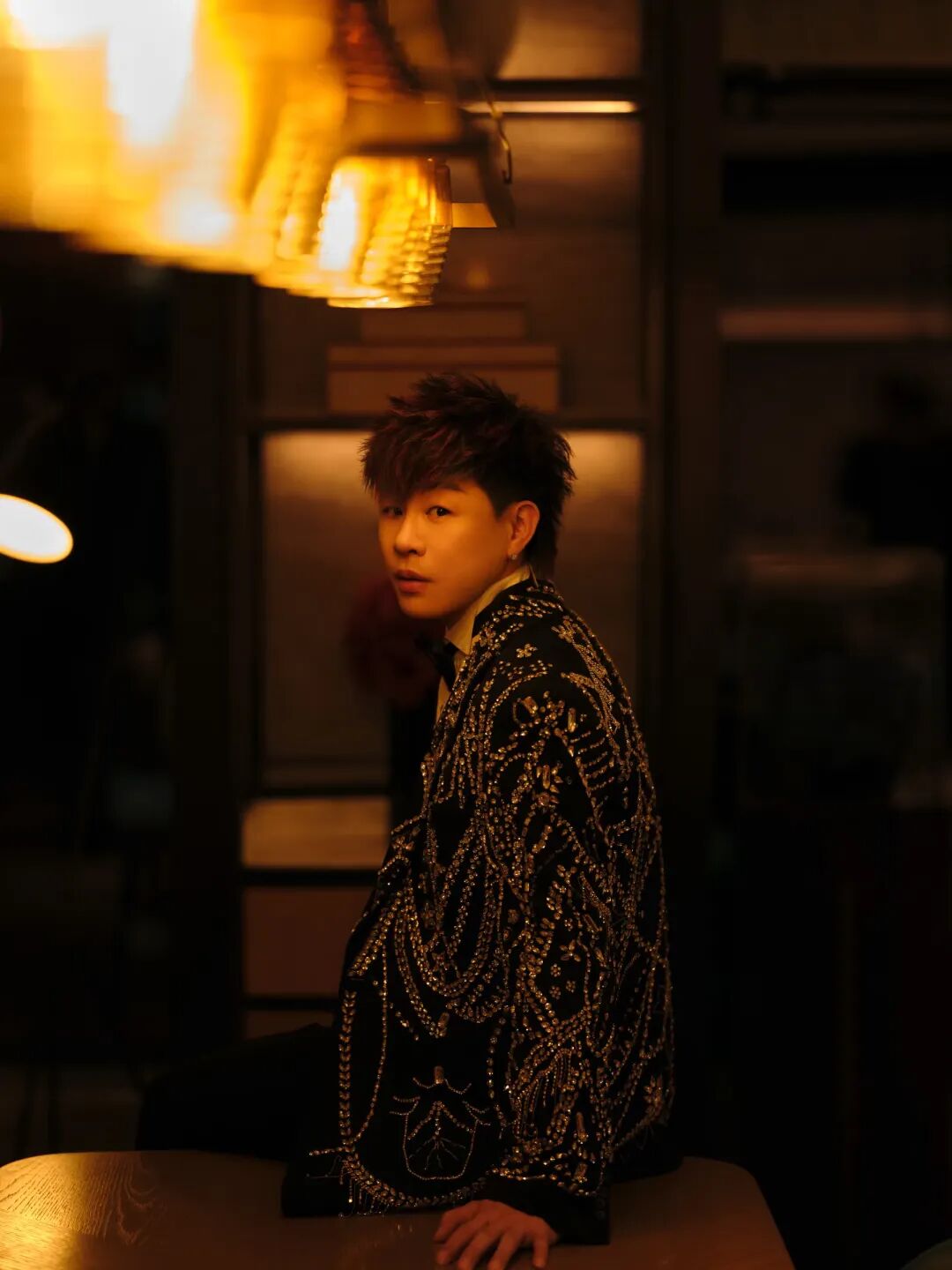 胡彦斌易梦玲海边吻照曝光，网友：一个刚出道的时候，一个刚出生