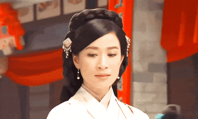 50岁佘诗曼私生活曝光：未婚独居没娃，一顿晚饭1288