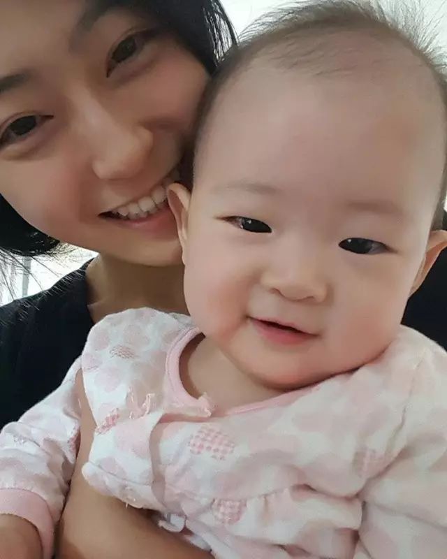 从清秀到性感，从女生到女人，当这个女医生脱下白大褂，震惊了整个病房！