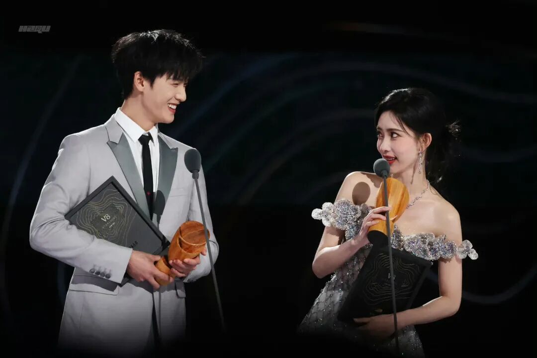 曲婉婷账号被封内幕？王鹤棣禁不住资本考核？李昀锐孟子义感情厌倦？黑长直老公x功能不行？前顶流完全没资源？