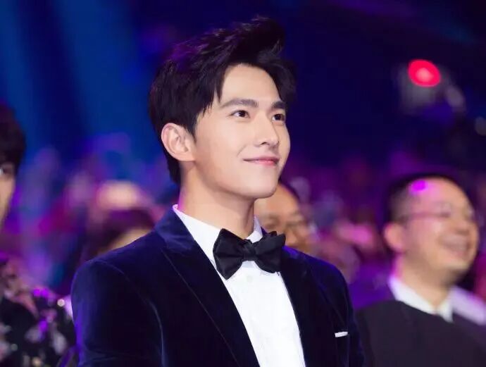 杨洋被粉丝害惨了？孟子义王鹤棣关系破裂？沈梦辰杜海涛海外求子？陈飞宇新剧又起来了？