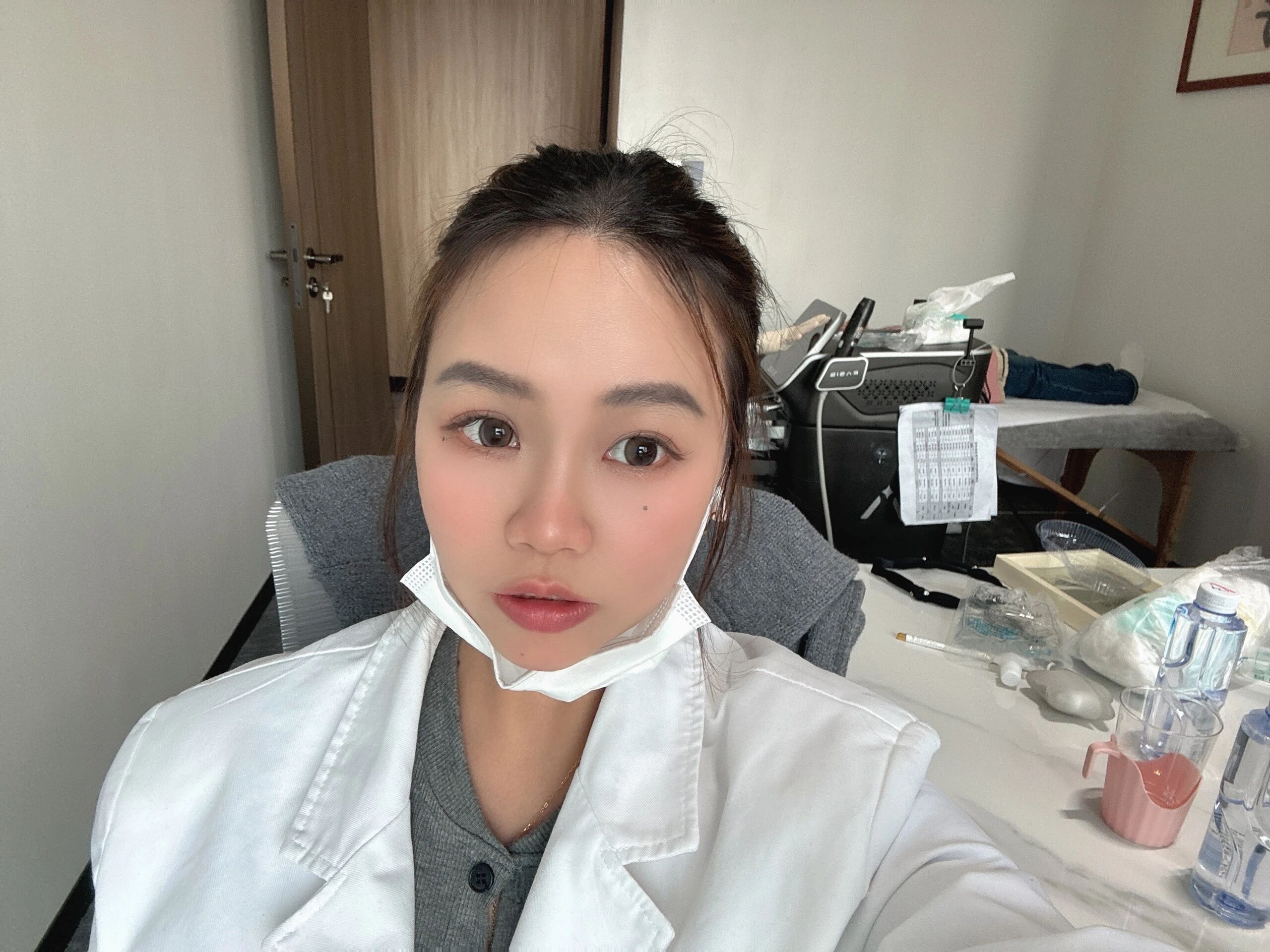 忙碌的我们，忙碌生活中的黄晓静