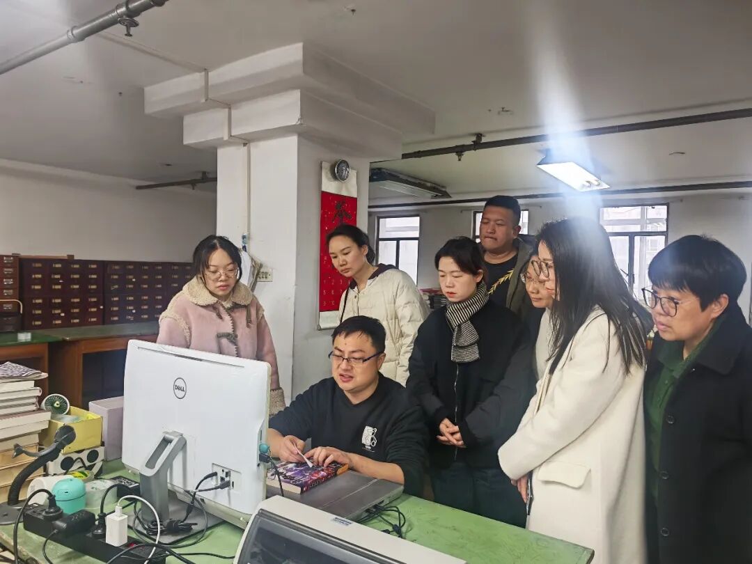 树立正确政绩观 练强业务基本功：十堰市图书馆组织开展岗位技能培训