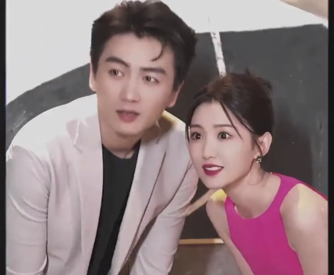 陈晓又开始追求毛晓彤？章子怡也被欧美圈控制？迪丽热巴又不解约了？湾湾老公举默认老公乱玩？