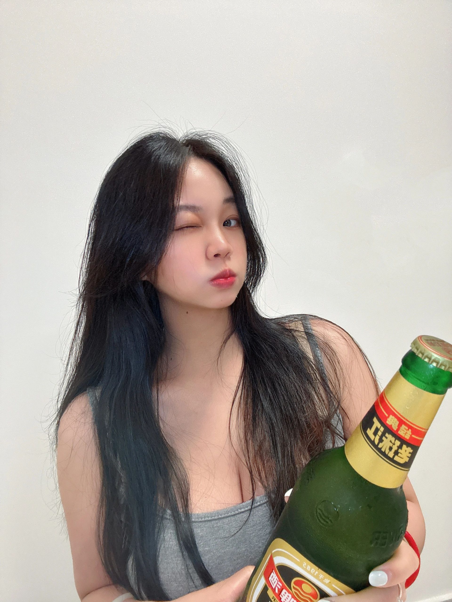 肉肉看不见jio：聚会