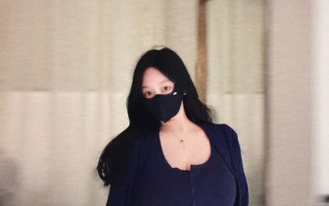 黄晓静（肉肉看不见jio）：就这样吧～