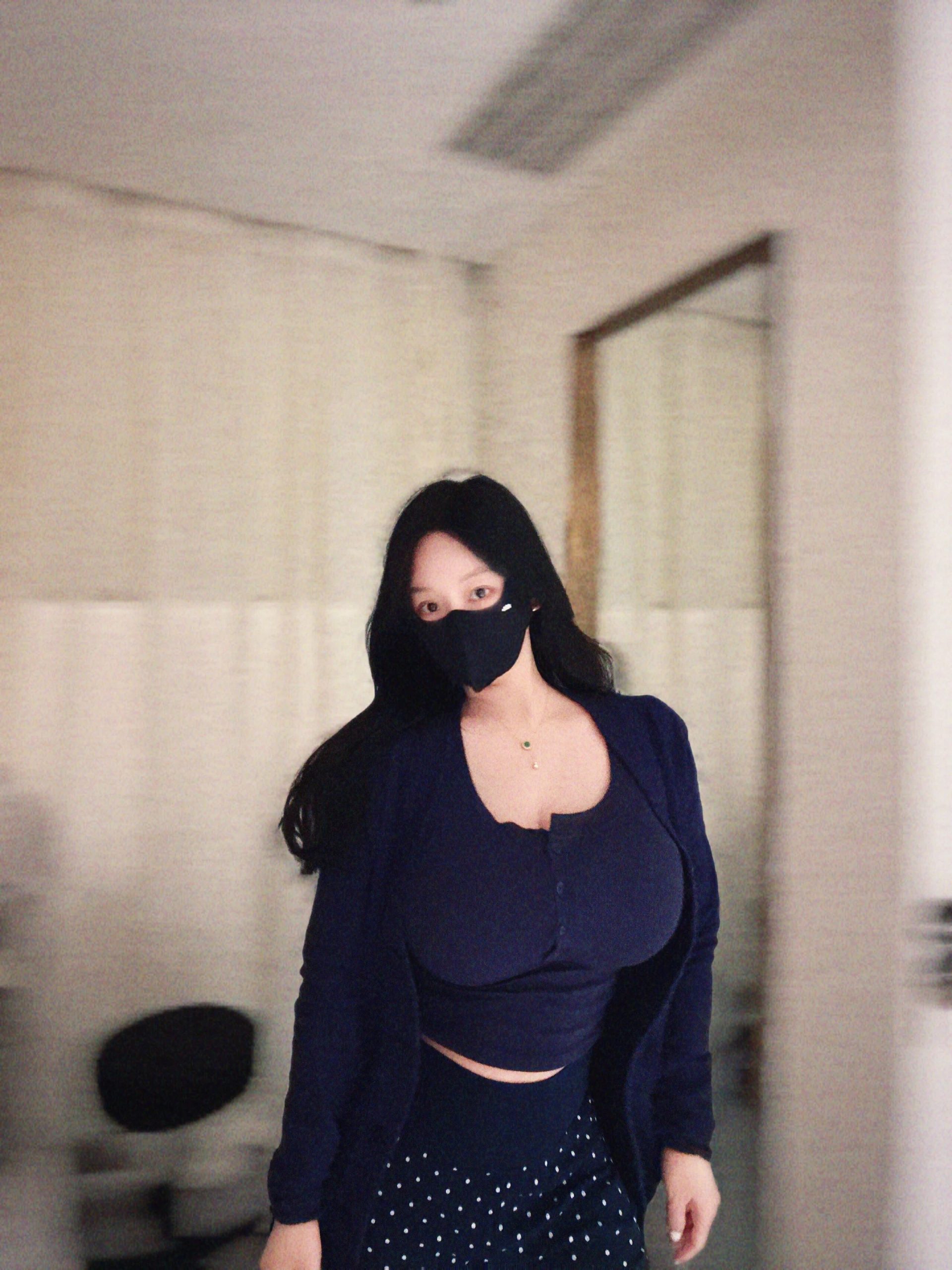 黄晓静（肉肉看不见jio）：就这样吧～